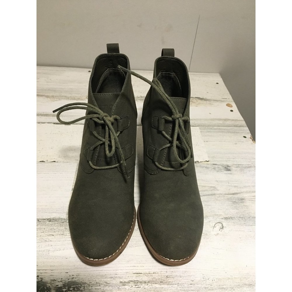 Nautica Forest Green Varda Wedge Lace-Up Ankle bootie size 8